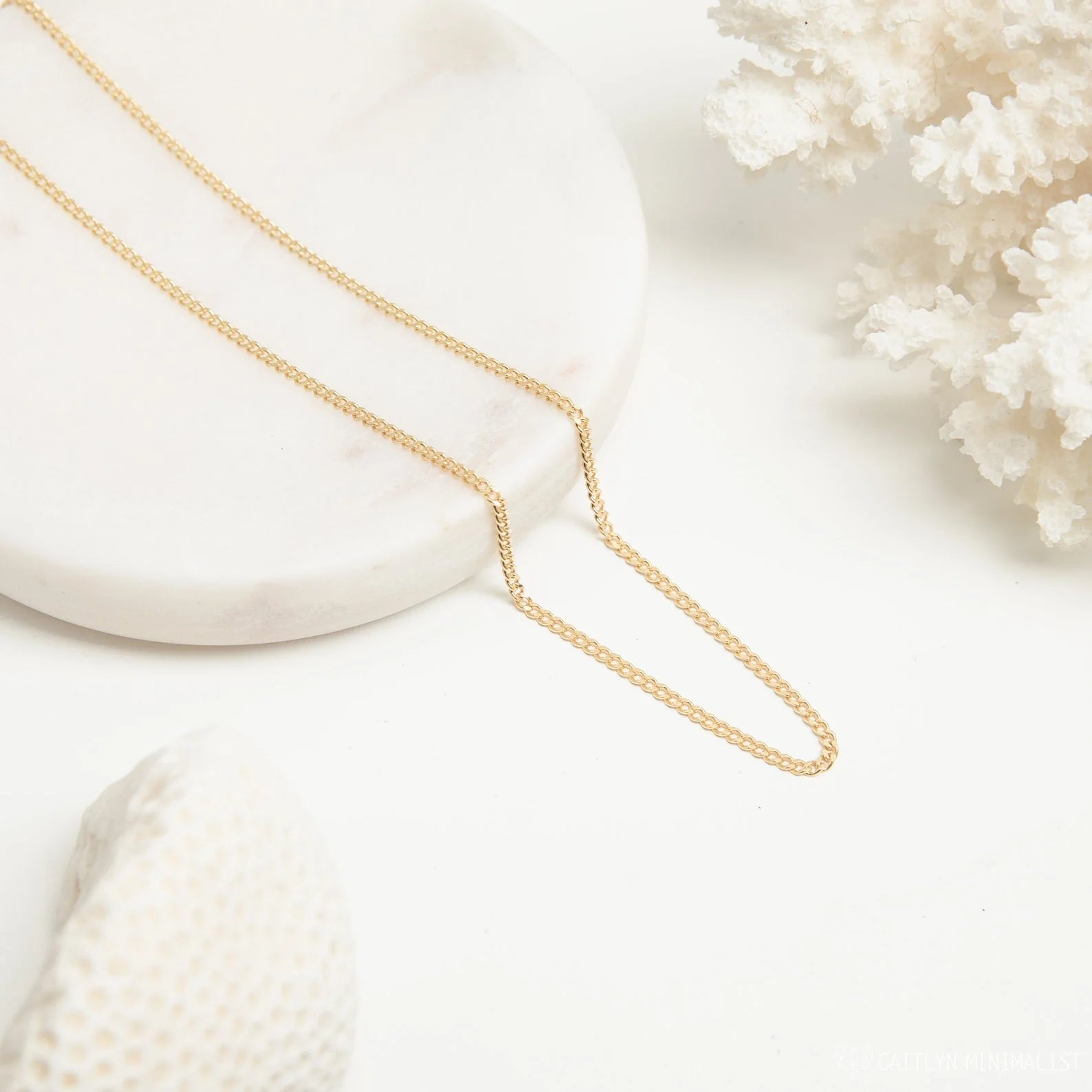 Essential Iconic Necklace Chains